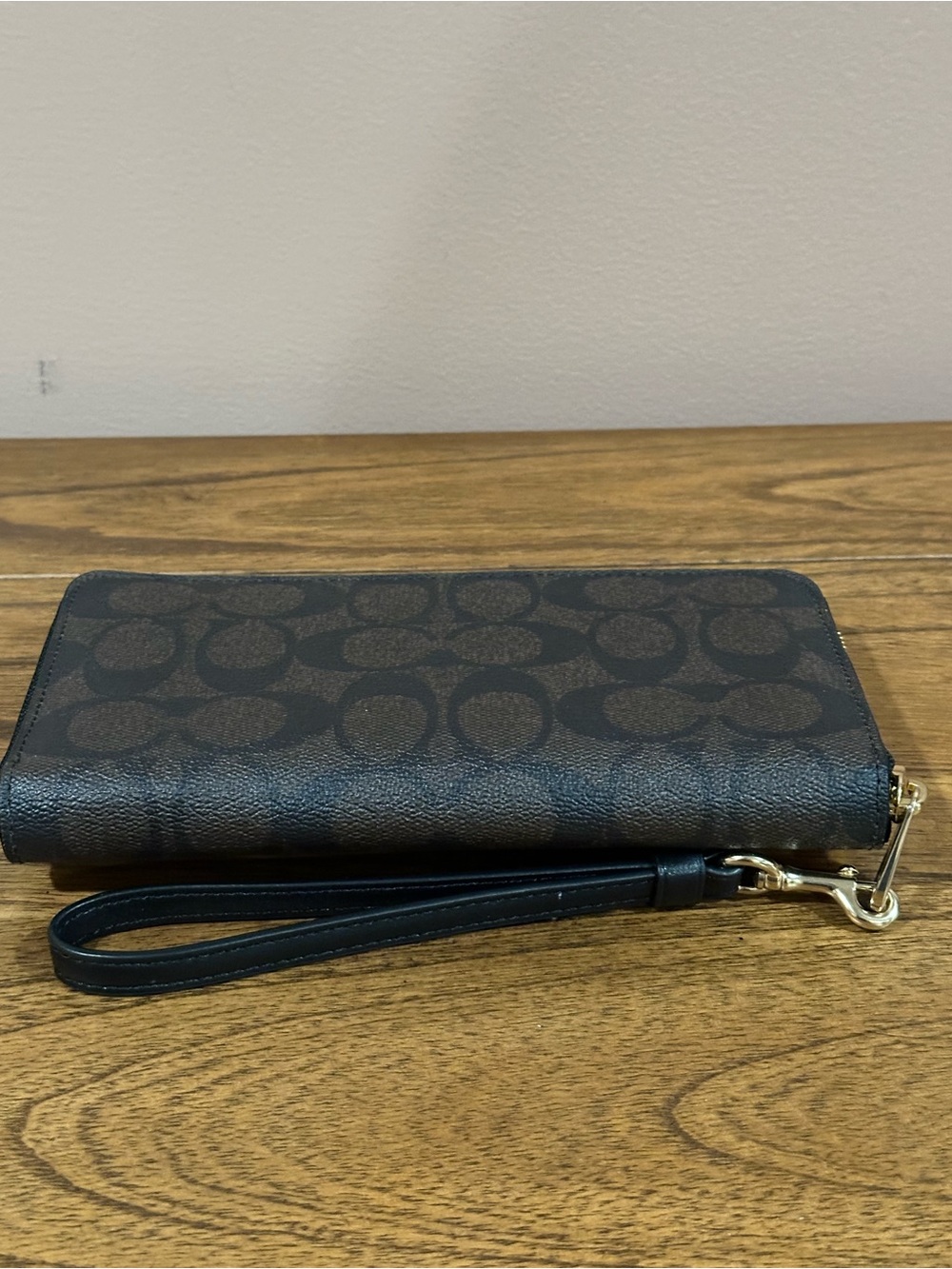 Coach Wallet - Picture 3 of 4